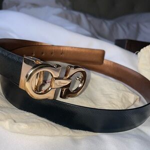 Beautiful Salvatore ferragamo reversible belt excellent condition